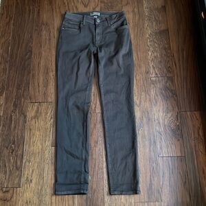 NEW-Kut from the kloth